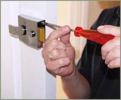 Locksmith Solution Services Columbia, SC 803-307-4703 - 68-44-11